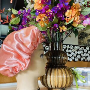 Bonnet en satin réversible