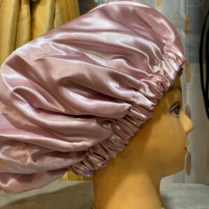 Bonnet en satin réversible