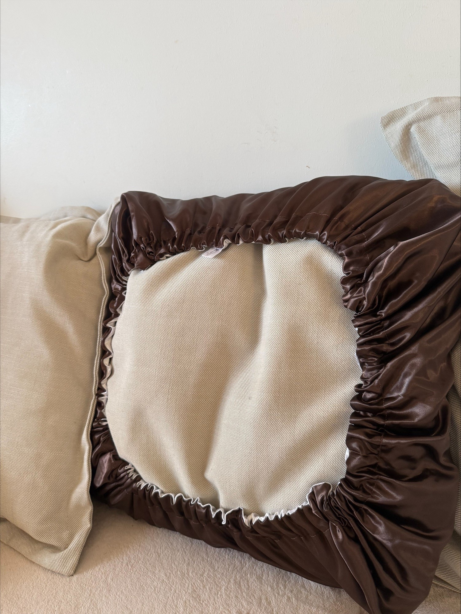 Housse d’oreiller en satin réversible