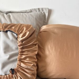 Housse d’oreiller en satin réversible